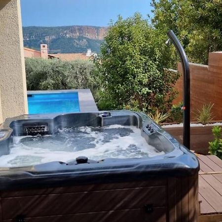 Reves De Vie, Appartement Vue Mer, Grande Piscine Privee , Spa Privatif 카시스 외부 사진
