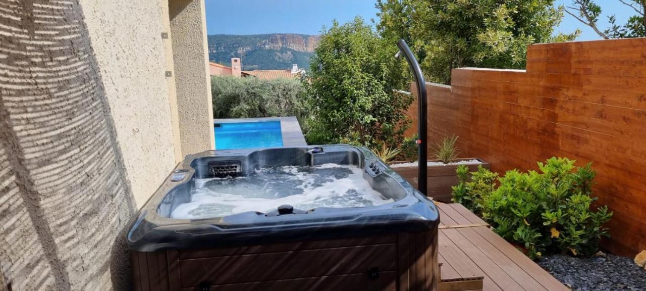 Reves De Vie, Appartement Vue Mer, Grande Piscine Privee , Spa Privatif 카시스 외부 사진
